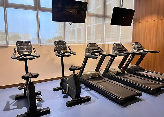 Parkwest Mckinley - 1 Bedroom Fully Furnished * Manila