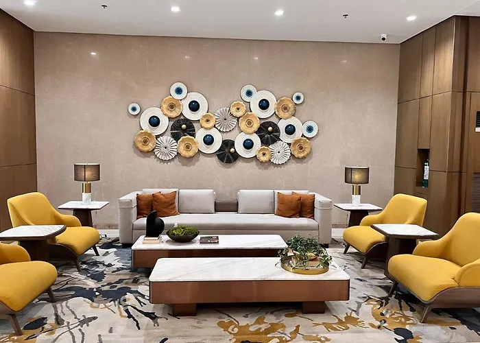 Parkwest Mckinley - 1 Bedroom Fully Furnished
