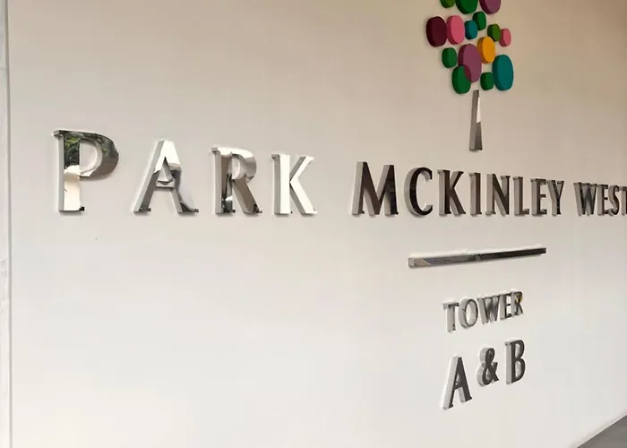 Parkwest Mckinley - 1 Bedroom Fully Furnished