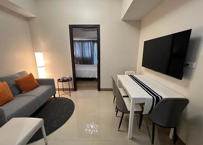 Parkwest Mckinley - 1 Bedroom Fully Furnished * Manila