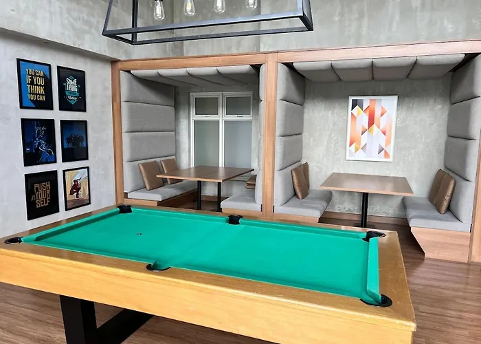 Parkwest Mckinley - 1 Bedroom Fully Furnished *