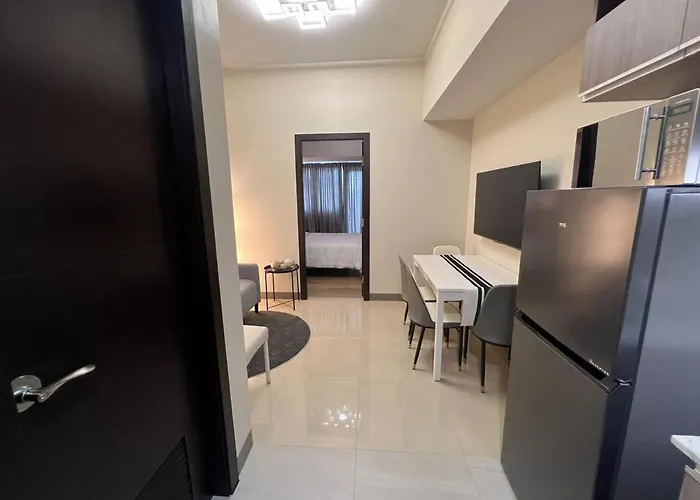 Parkwest Mckinley - 1 Bedroom Fully Furnished