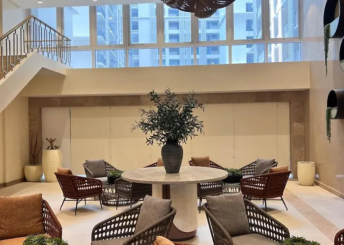 Parkwest Mckinley - 1 Bedroom Fully Furnished *